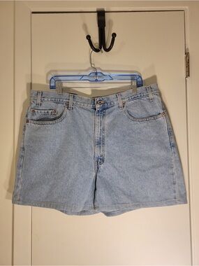 Vintage Levi’s 550 Denim Women’s Shorts - Classic High-Rise Style